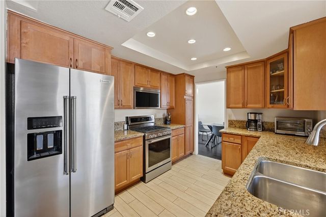 13632 Kings Canyon Court, Fontana, CA 92336