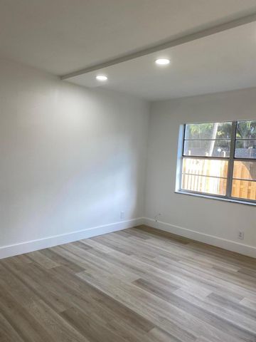 1271 NW 13th Street 361e, Boca Raton, FL 33486