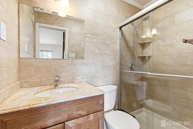 1705 Merrywood Drive, Edison, NJ 08817