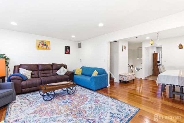 1705 Merrywood Drive, Edison, NJ 08817