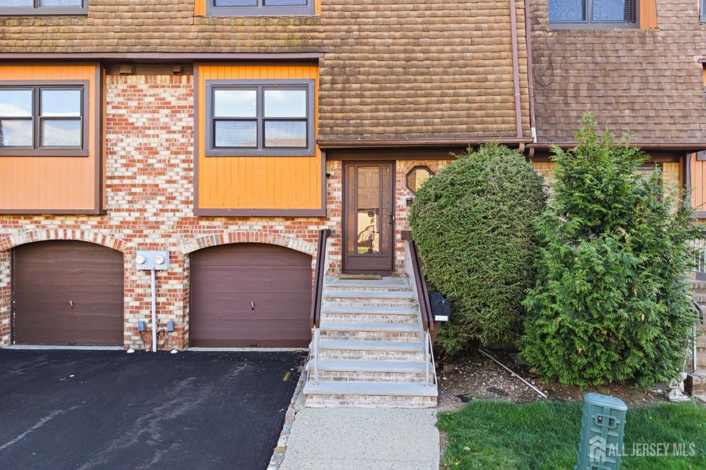 1705 Merrywood Drive, Edison, NJ 08817