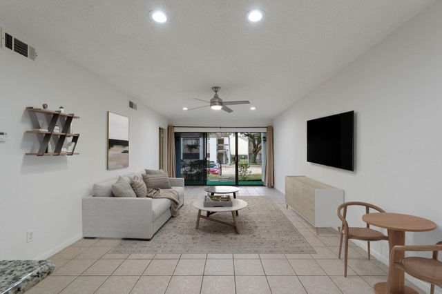 12100 Melville Drive 407D, Montgomery, TX 77356