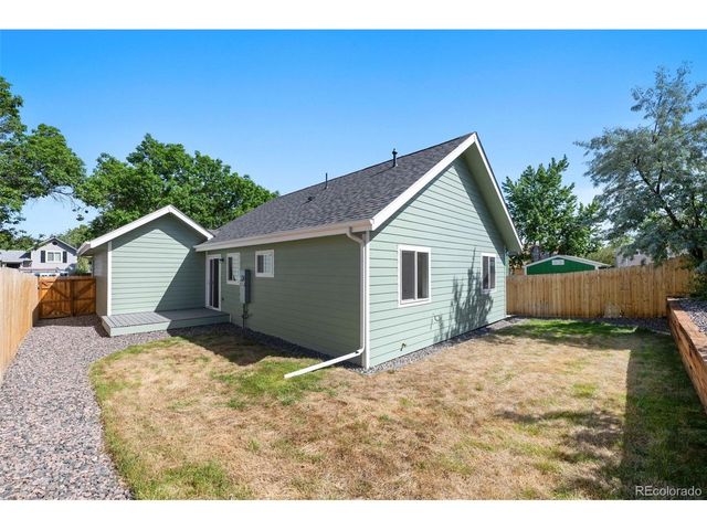 17419 E Whitaker Dr, Aurora, CO 80015