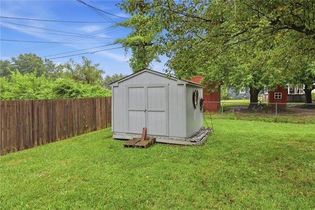 17511 Montgall Drive, Belton, MO 64012