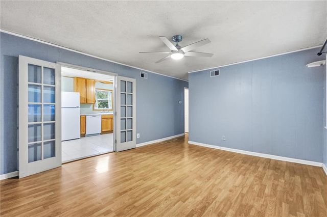 17511 Montgall Drive, Belton, MO 64012