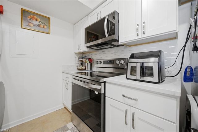 810 E Ocean View Ave Apt 107, Norfolk, VA 23503