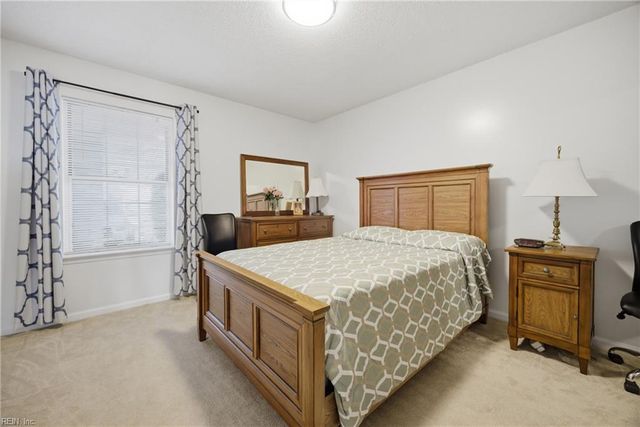 810 E Ocean View Ave Apt 107, Norfolk, VA 23503