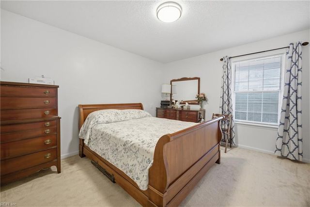 810 E Ocean View Ave Apt 107, Norfolk, VA 23503