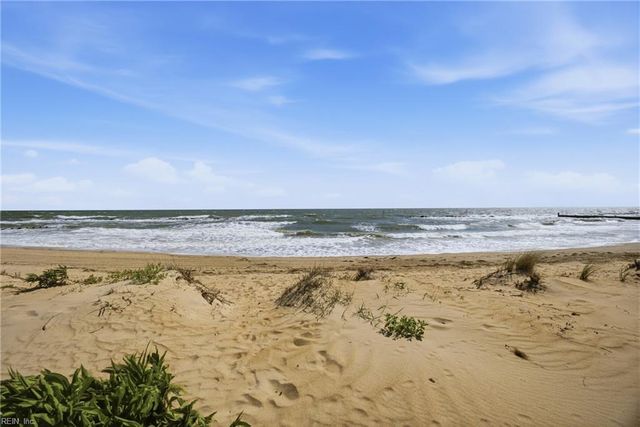 810 E Ocean View Ave Apt 107, Norfolk, VA 23503
