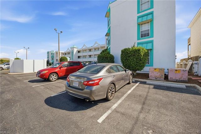 810 E Ocean View Ave Apt 107, Norfolk, VA 23503