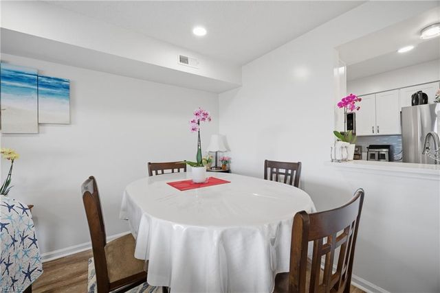810 E Ocean View Ave Apt 107, Norfolk, VA 23503