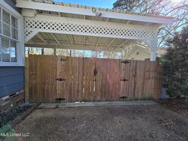 5525 Valley Street, Meridian, MS 39307