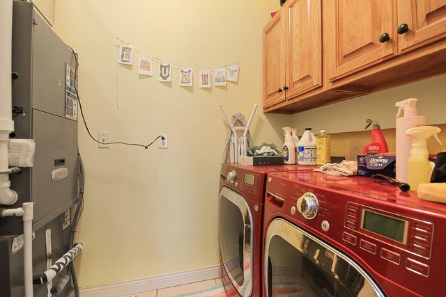 822 S CENTRAL ST, Centralia, MO 65240