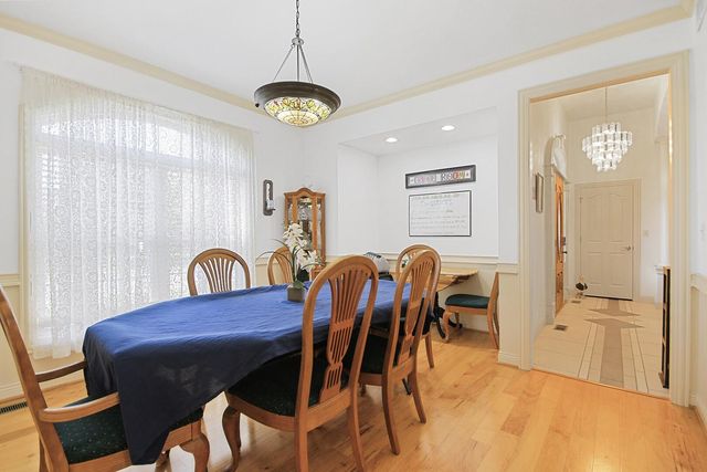 822 S CENTRAL ST, Centralia, MO 65240