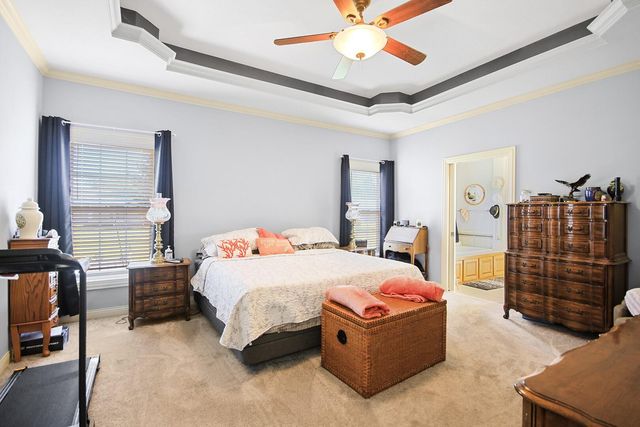 822 S CENTRAL ST, Centralia, MO 65240