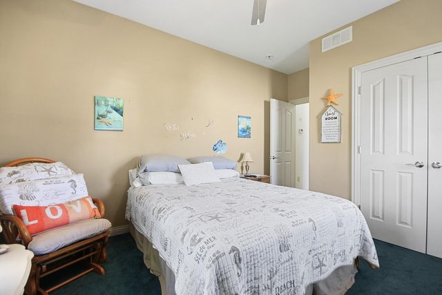 822 S CENTRAL ST, Centralia, MO 65240