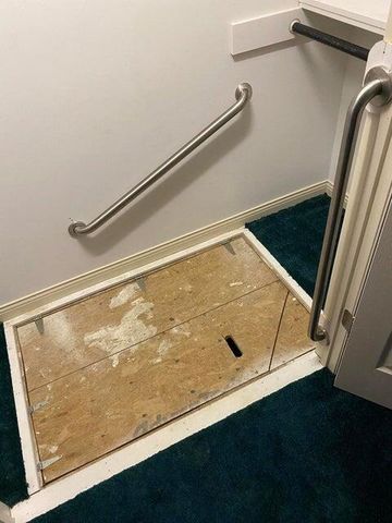 822 S CENTRAL ST, Centralia, MO 65240