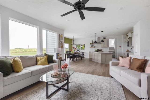 12606 Glenn Street, Omaha, NE 68138