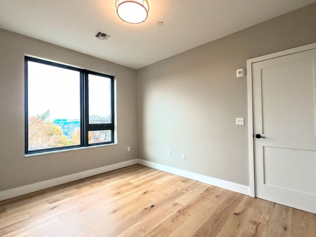 70 Leo M Birmingham 508, Boston, MA 02135