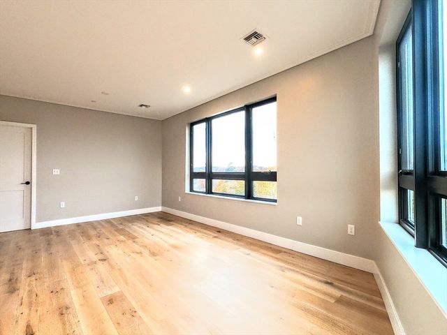 70 Leo M Birmingham 508, Boston, MA 02135