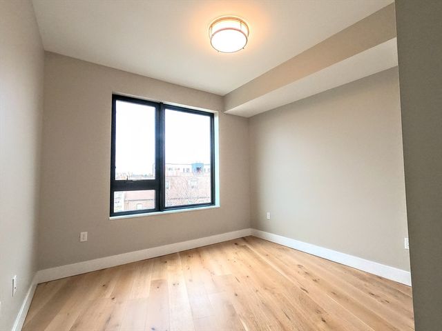 70 Leo M Birmingham 508, Boston, MA 02135