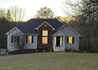 7002 Estates Court, Loganville, GA 30052