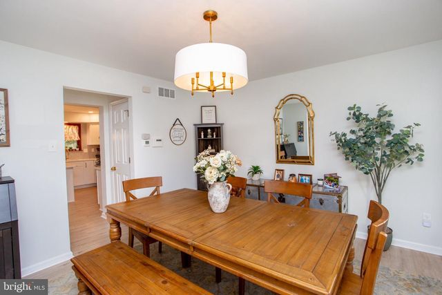 4969 W ROLLING GLEN DR, Pipersville, PA 18947