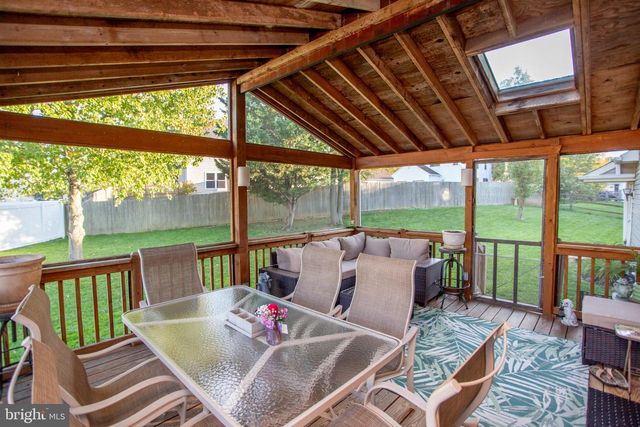 4969 W ROLLING GLEN DR, Pipersville, PA 18947