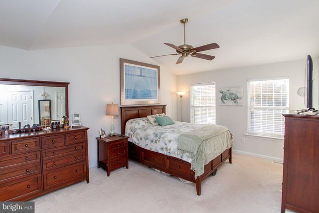 4969 W ROLLING GLEN DR, Pipersville, PA 18947