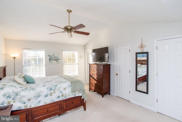 4969 W ROLLING GLEN DR, Pipersville, PA 18947