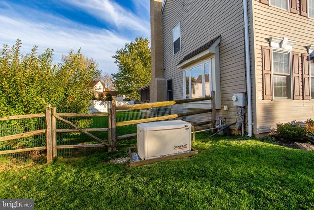4969 W ROLLING GLEN DR, Pipersville, PA 18947