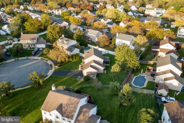 4969 W ROLLING GLEN DR, Pipersville, PA 18947