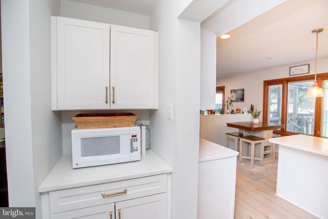 4969 W ROLLING GLEN DR, Pipersville, PA 18947