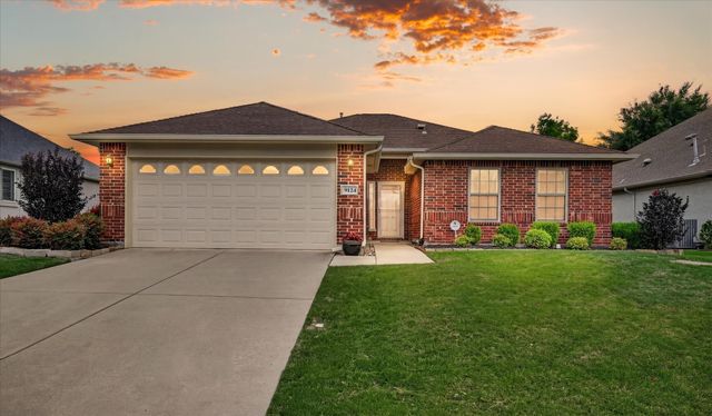 9124 Starwood Lane, Denton, TX 76207