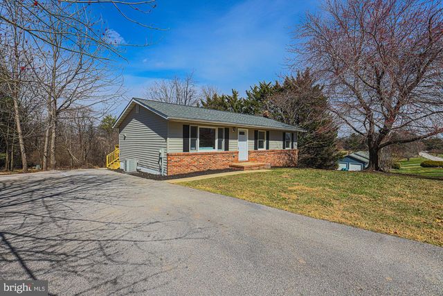 704 YORKMINSTER LN, Westminster, MD 21158