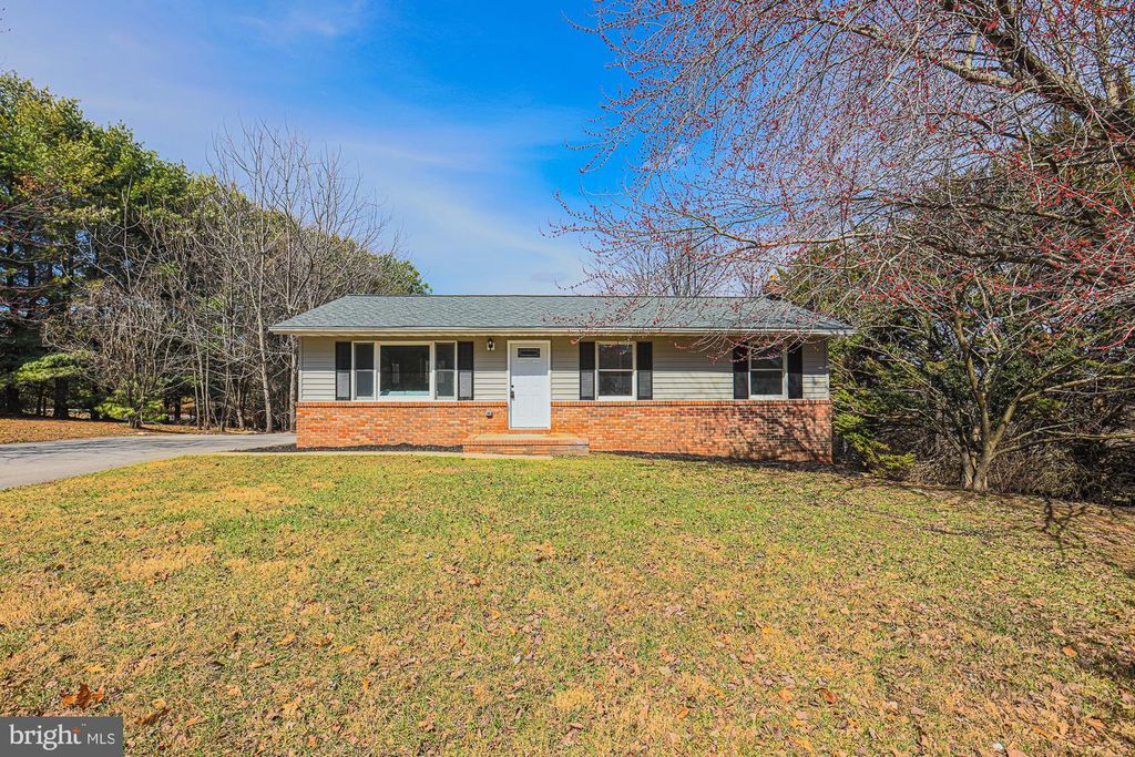 704 YORKMINSTER LN, Westminster, MD 21158