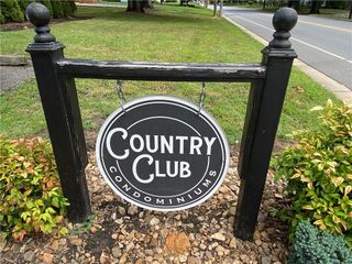 201 Quesinberry Road E2, Mount Airy, NC 27030