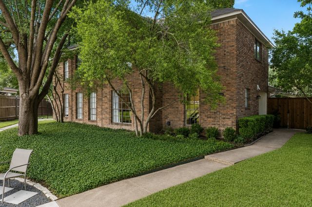 9321 Highedge Circle, Dallas, TX 75238
