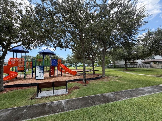 2362 SE 19th Court, Homestead, FL 33035