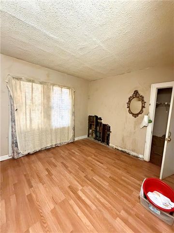 819 Monroe Avenue, Kansas City, MO 64124