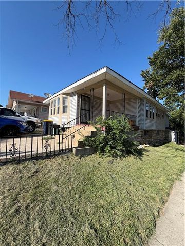 819 Monroe Avenue, Kansas City, MO 64124