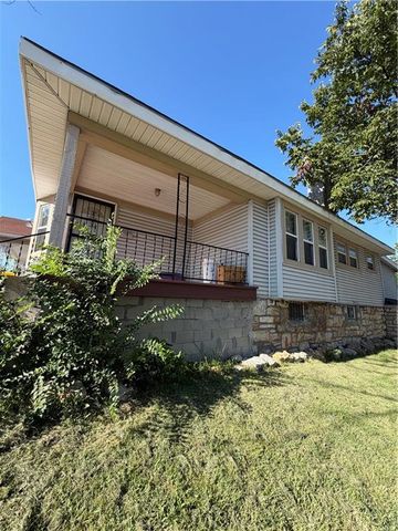 819 Monroe Avenue, Kansas City, MO 64124