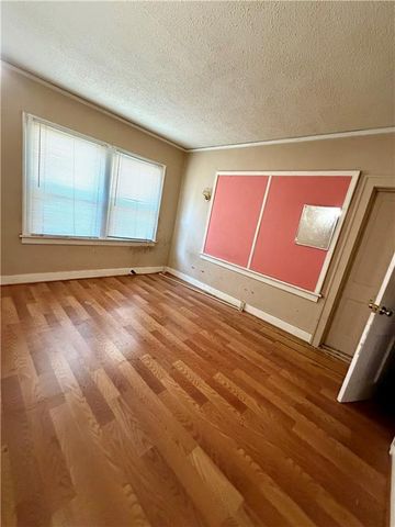 819 Monroe Avenue, Kansas City, MO 64124