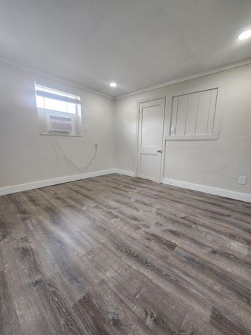 134 W 24TH W 1, Riviera Beach, FL 33404