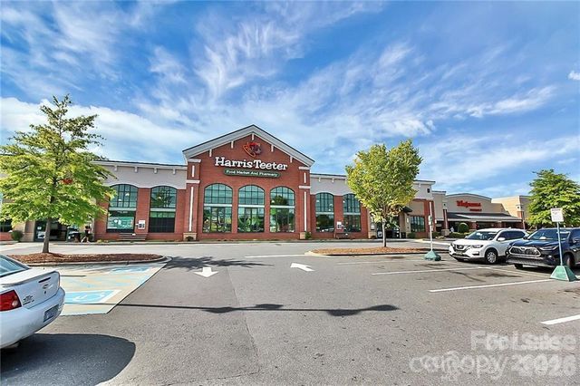 2745 Von Thuringer Court, Charlotte, NC 28210