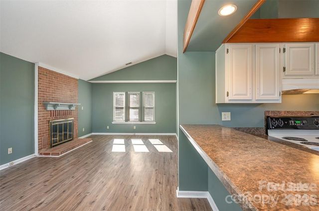 2745 Von Thuringer Court, Charlotte, NC 28210