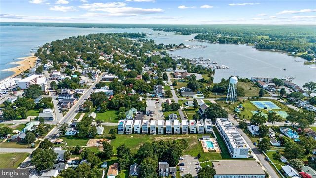 221 WILDER AVE, Colonial Beach, VA 22443
