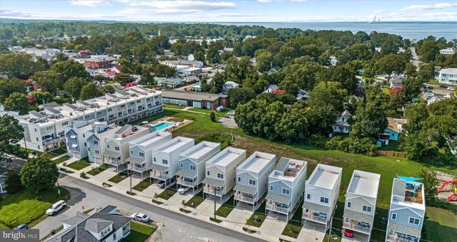 221 WILDER AVE, Colonial Beach, VA 22443