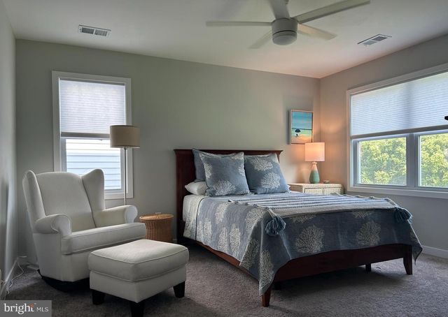 221 WILDER AVE, Colonial Beach, VA 22443