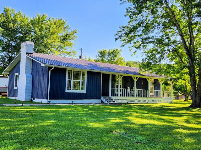 595 Frames Branch Road, Clay City, KY 40312